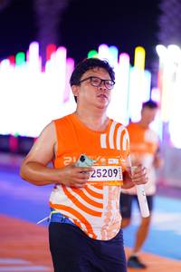 BIB: 25209
                            <button type="button" onclick="openModal(23096756)" class="btn btn-primary btn-sm float-right btn-popup" data-toggle="modal" data-target=".modal-high-quality">
                        <i class="fas fa-shopping-cart"></i> Add to Cart
                    </button>
                                            <button type="button" onclick="isThisMe(23096756, true)" class="btn btn-success btn-sm float-right btn-popup btn-isme hidden" data-toggle="tooltip" data-placement="bottom" title="นี่คือรูปของคุณใช่ไหม คลิกที่นี่เพื่อเอาเข้าอัลบั้ม">
                        <i class="fas fa-plus"></i> Add to album
                    </button>
                    <button type="button" onclick="isThisMe(23096756, false)" class="btn btn-warning btn-sm float-right btn-popup btn-isnotme hidden">
                        <i class="fas fa-ban"></i> Remove from album
                    </button>